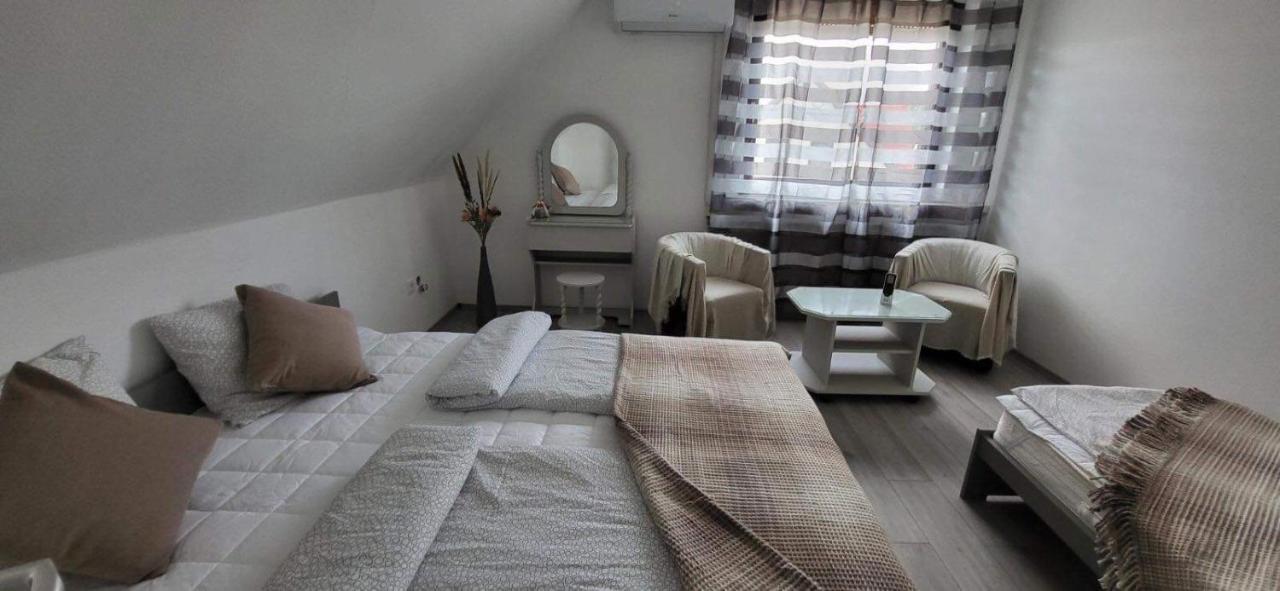 Aniiza Apartman Orvenyes Zewnętrze zdjęcie