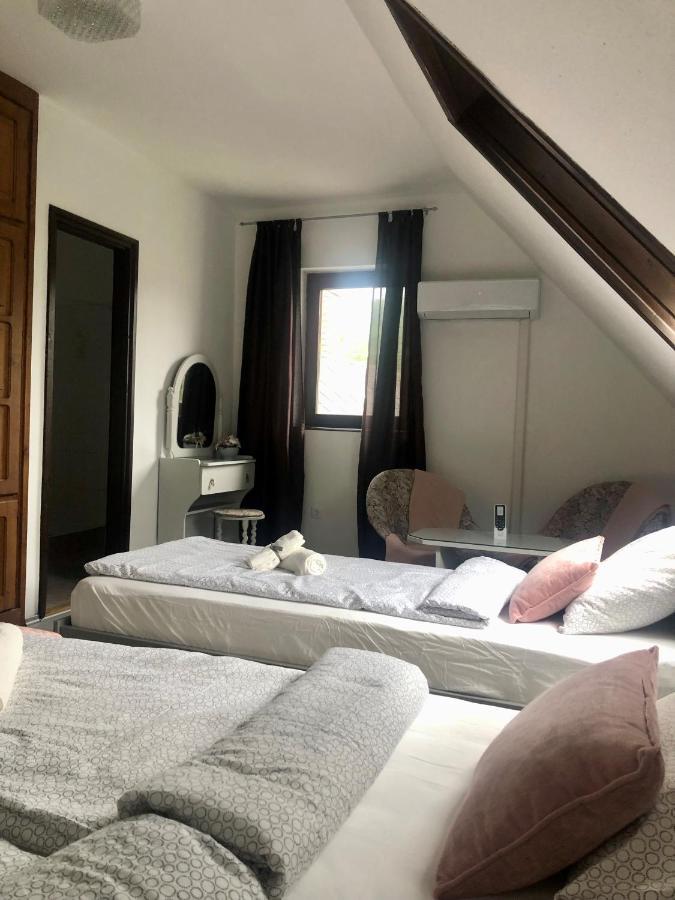 Aniiza Apartman Orvenyes Zewnętrze zdjęcie